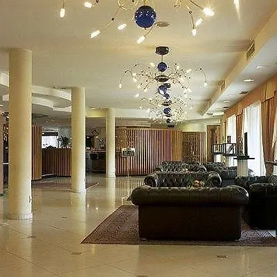 B&B Hotel Affi - Lago Di Garda 3*,