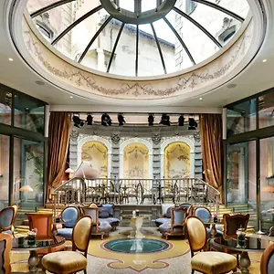 מלון Chateau Monfort - Relais & Chateaux
