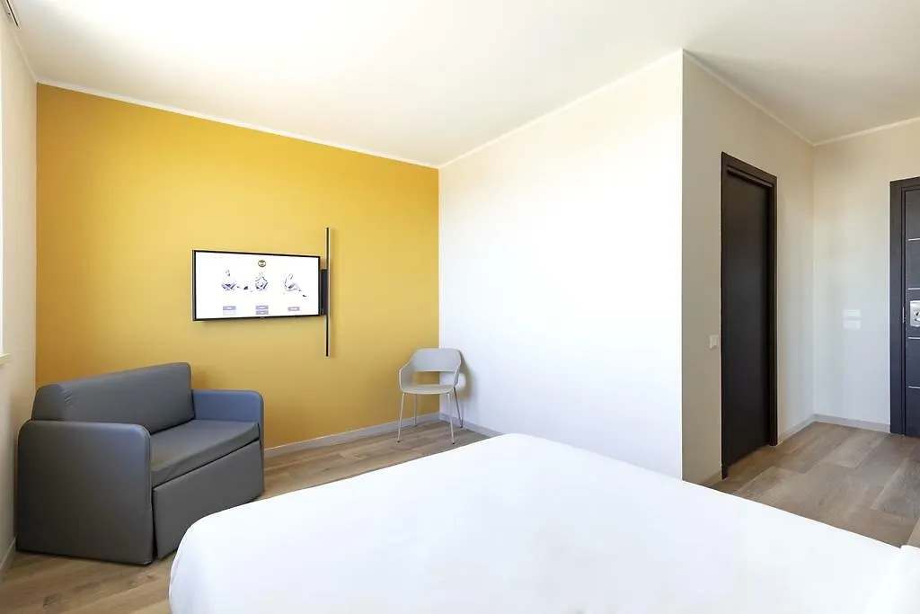 B&B Hotel Affi - Lago Di Garda 3*,  Włochy